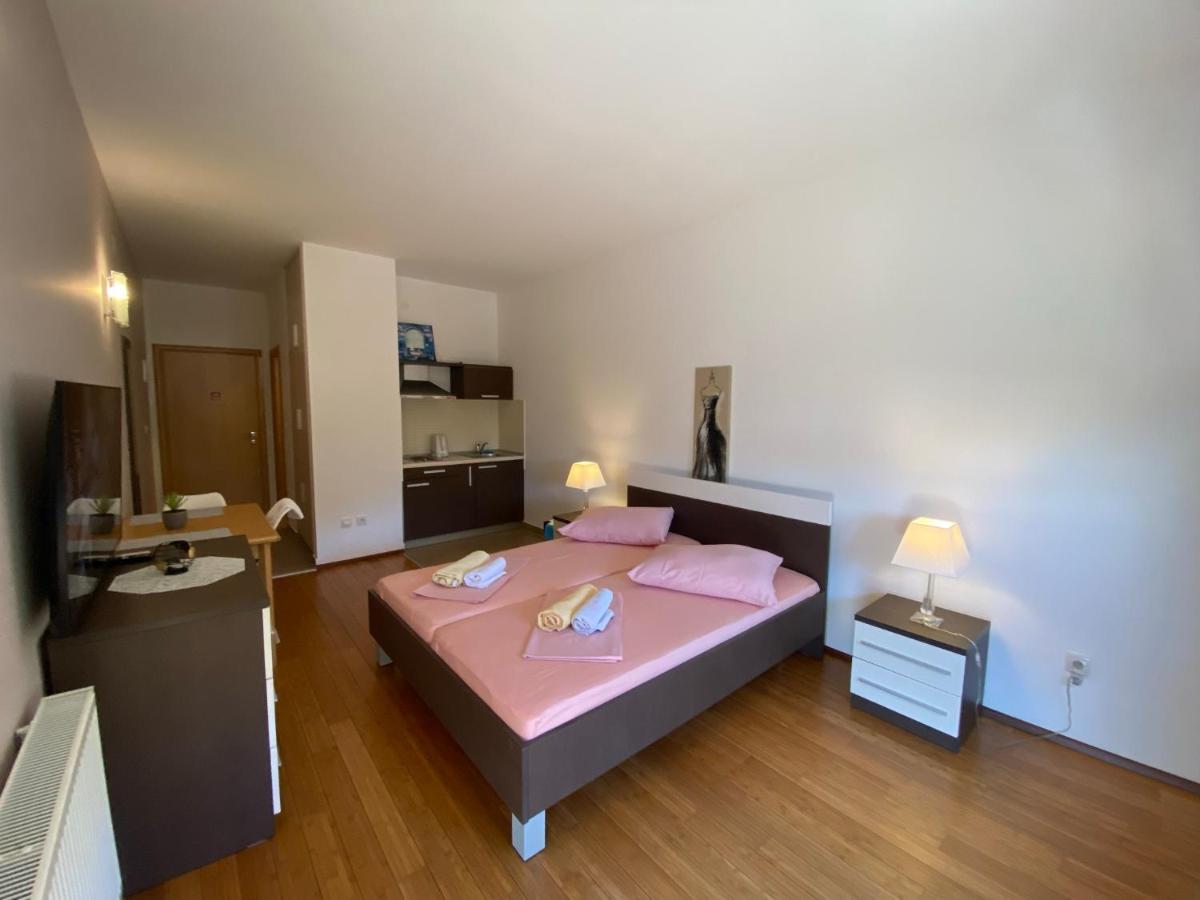 Apartments San Monte Podstrana Kültér fotó